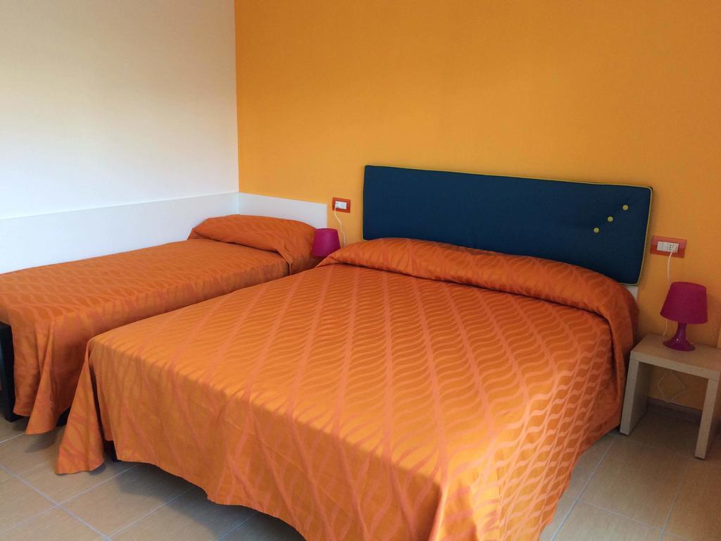 Residenza Villa Flores Μπελάρια-Ιτζέα Μαρίνα Δωμάτιο φωτογραφία